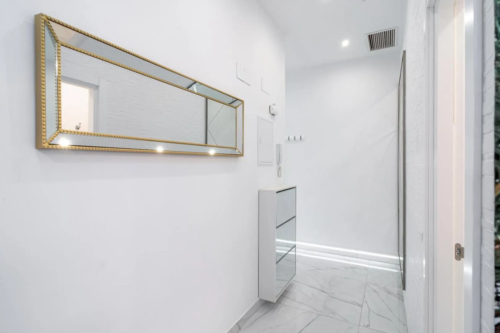 Gold Horizon Luxury Apartments Nerja 0*,